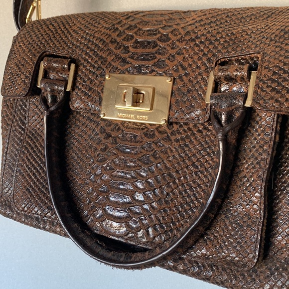 Michael Kors suede snake print to a brown handbag - Picture 2 of 9